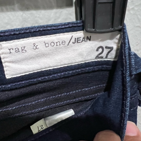 rag & bone Dark Blue Ripped Skinny Jeans Knee Rips EUC very Stylish Jeans - Picture 2 of 9